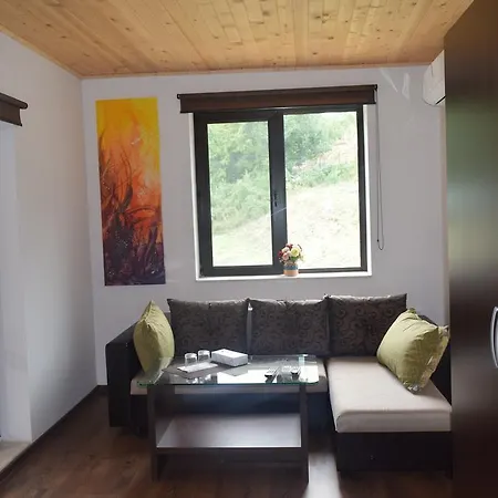 Koshov Guest House *
