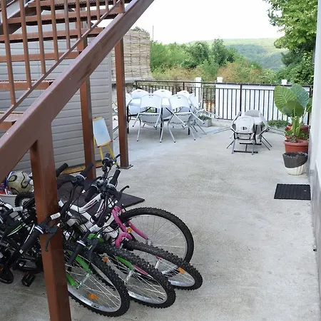 Koshov Guest House