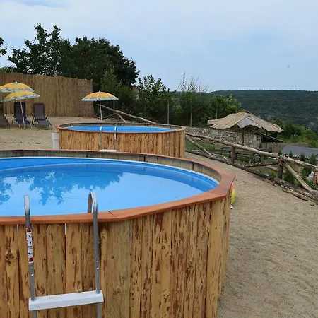 Koshov Guest House *