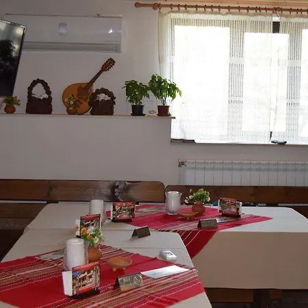 Koshov Guest House